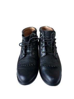 Ariat Women’s Competitor Western Lace Up Roper Black Leather Boots with Kiley